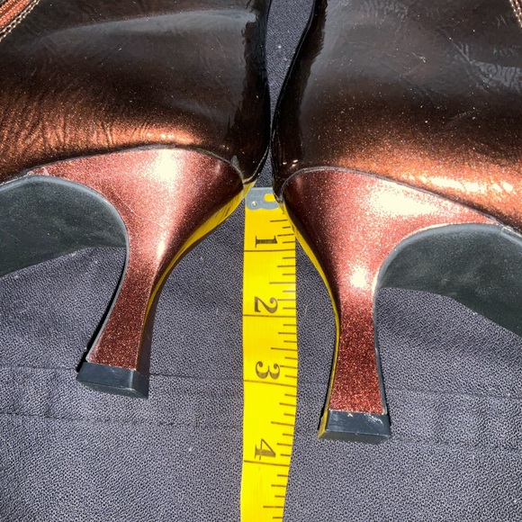 NWOT C Comfort est 1946 Patent Leather 2.75" Heel Bronze Ankle Boot - Picture 8 of 8